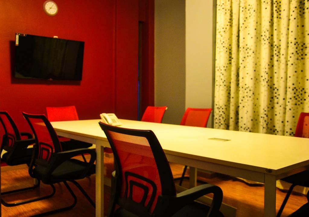 Eddy Suites, Emeli Hotel Nairobi Buitenkant foto